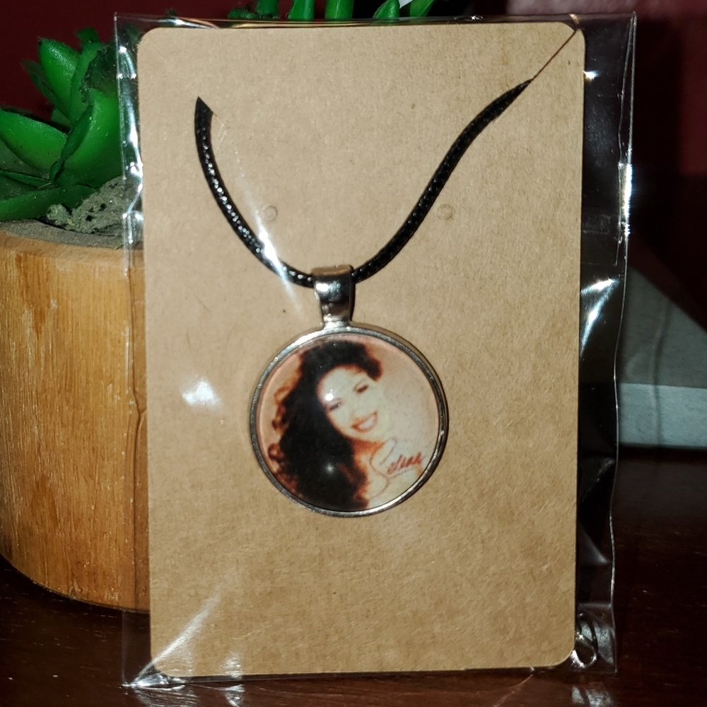 Selena Quintanilla necklace